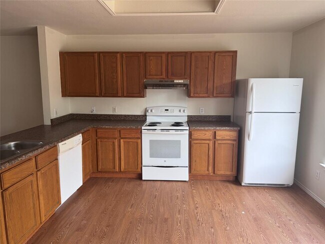 Building Photo - 10935 Old Manchaca Rd