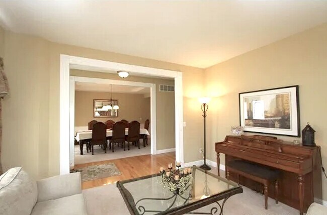 Foto del edificio - 2645 Westinghouse Dr