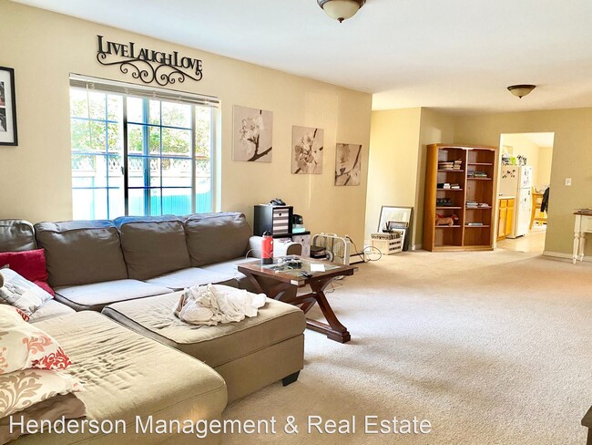 Foto del edificio - 2 br, 1 bath House - 436 E. 6th Street