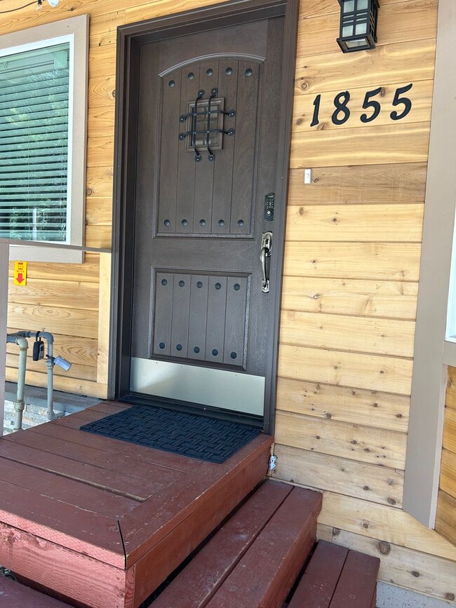 Foto del edificio - Remodeled and Cozy 3 bedroom with Garage