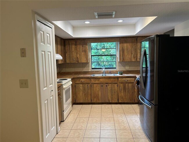 Foto del edificio - 1524 Southwind Ct