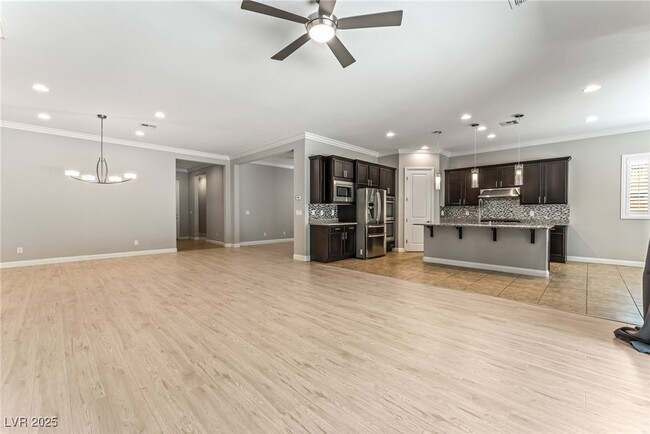 Foto del edificio - 7291 Ellington Park St