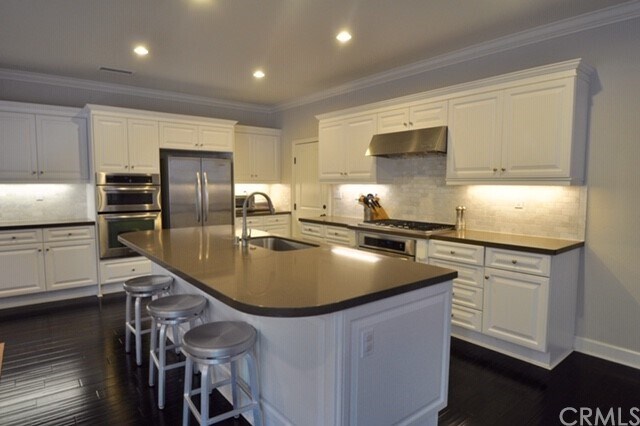 Foto del edificio - 92 Statuary