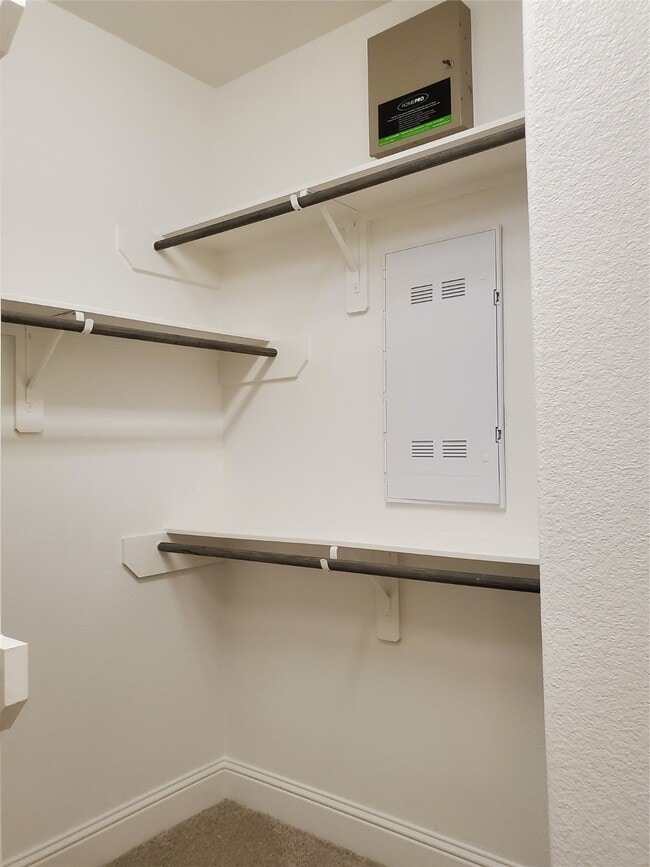 Building Photo - 2338 Cherrywood Ct