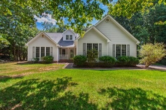 Building Photo - 748 Young Forest Dr