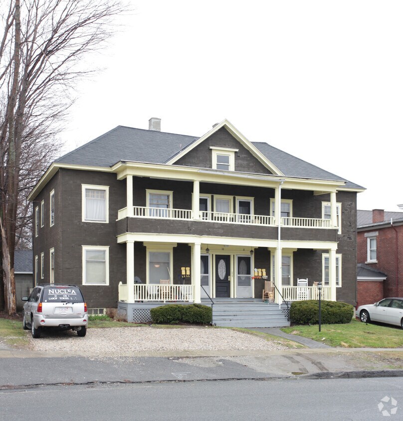Foto principal - 8-12 Stratford Ave