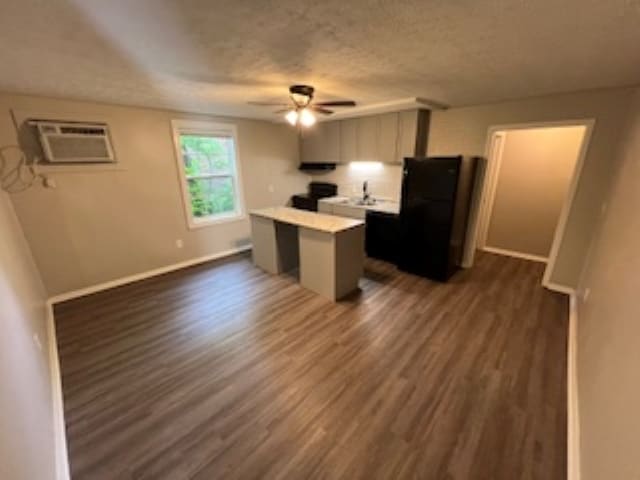 Foto del edificio - 1438 Pennock Ave