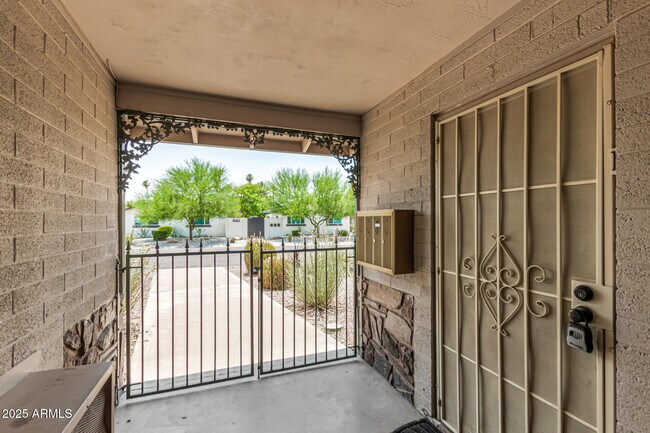 Foto del edificio - 3540 E Montecito Ave