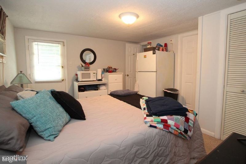 Building Photo - 3459 Little Hunting Creek Dr