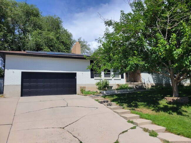 Foto del edificio - 4701 Turnberry Pl