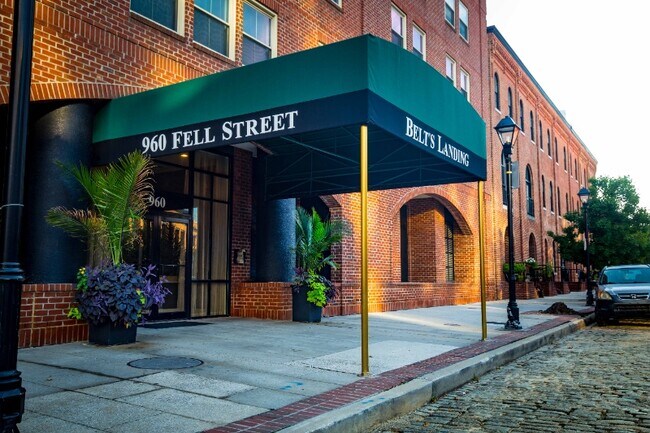 Foto del edificio - 960 Fell St