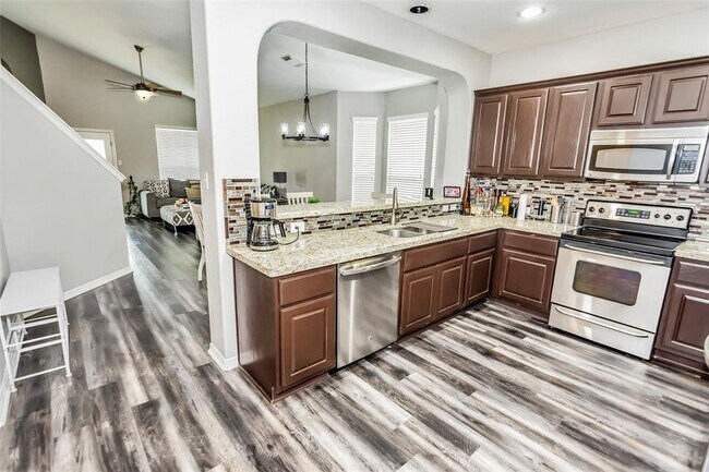 Building Photo - 12403 Gentlebrook Dr