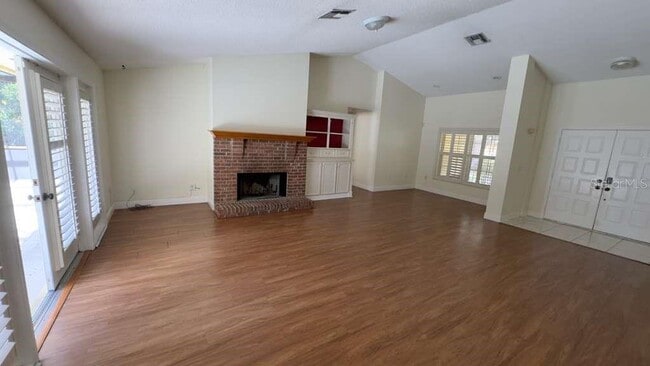 Building Photo - 10106 Stanton Ct