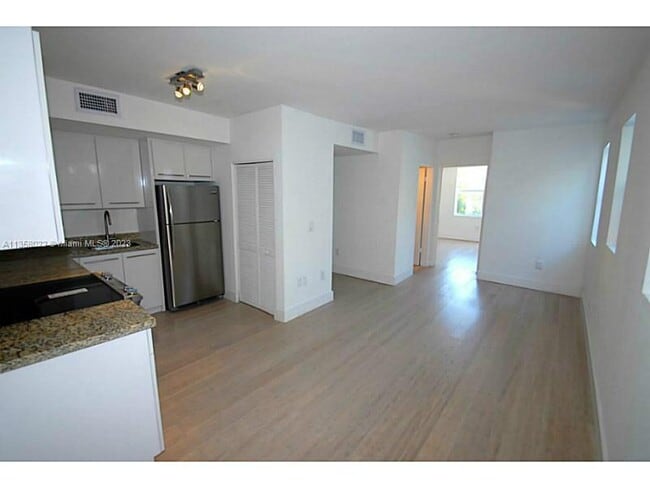 Building Photo - 1008 Jefferson Ave