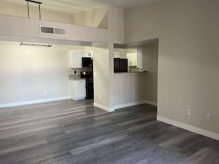 Building Photo - 7885 W Flamingo Rd