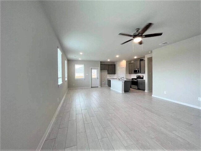 Building Photo - 604 Bridle Creek Dr