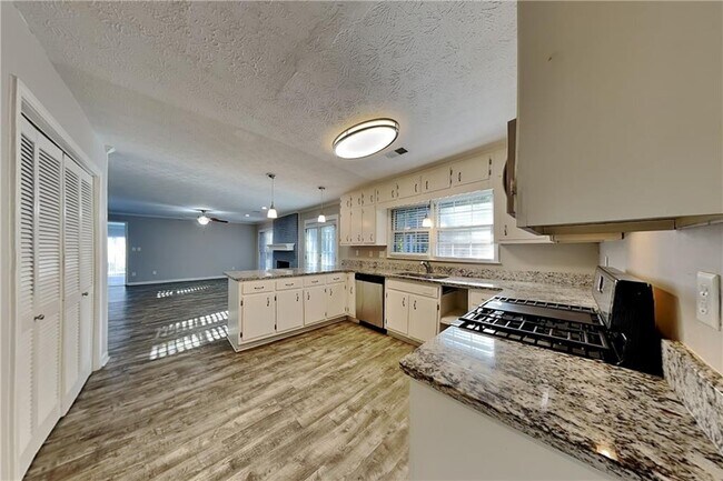 Foto del edificio - 1231 Tinderbox Ln