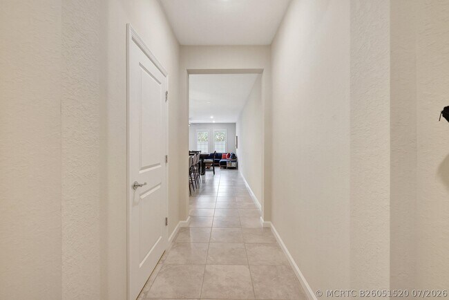 Foto del edificio - 1807 SE Ocean Cove Way