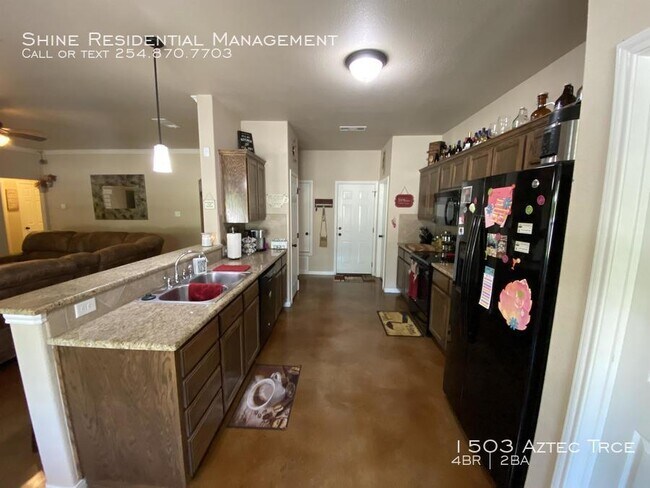 Building Photo - 1503 Aztec Trce