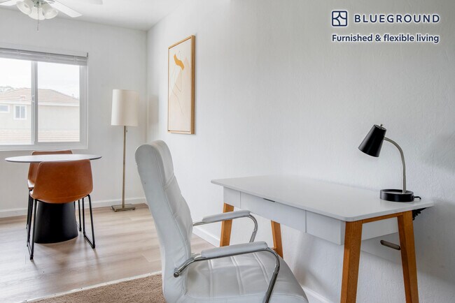 Foto del edificio - 245 Bush St