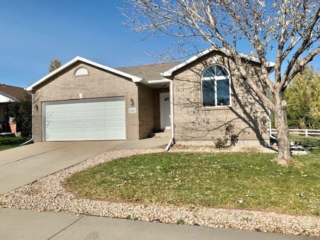 Ranch Style Home Located on Dead-End Street, Easy Access to I-25 - Ranch Style Home Located on Dead-End Street, Easy Access to I-25
