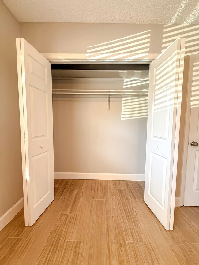 Photo - 225 Danube Ave Townhome