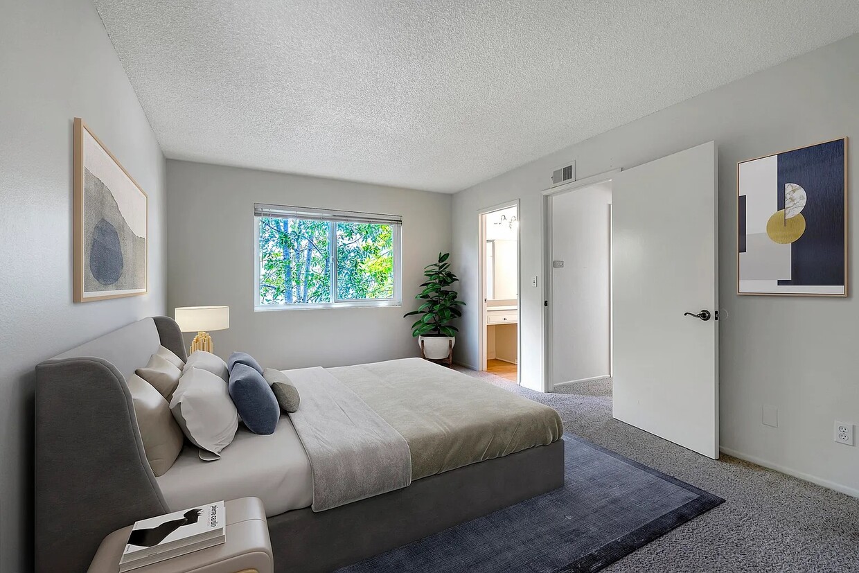 Foto del edificio - 7380 Elmhurst Pl