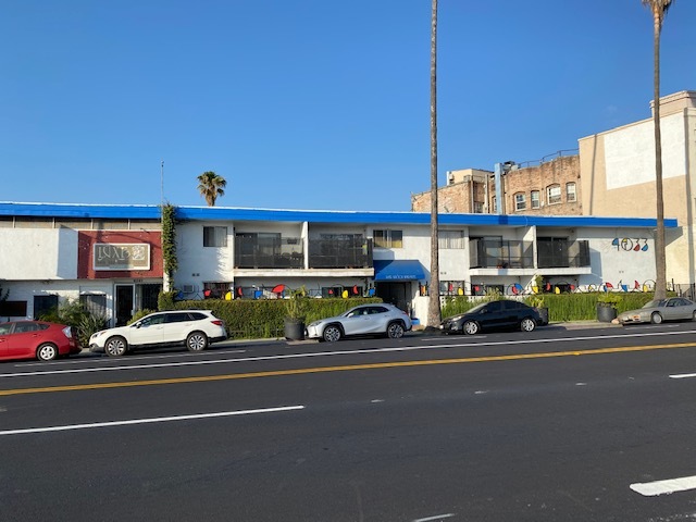 Foto principal - 4033 W Sunset Blvd