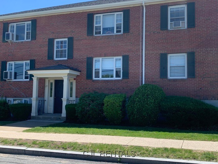 Primary Photo - 27 N Union St
