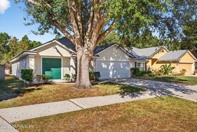 Foto del edificio - 8342 Staplehurst Dr W