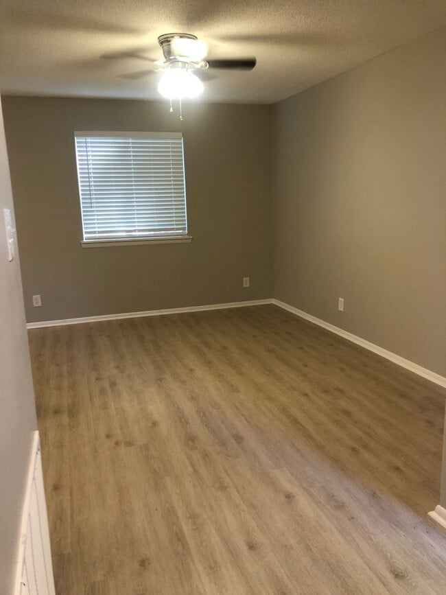 Interior Photo - Rivergate Apartments - Columbus, MS