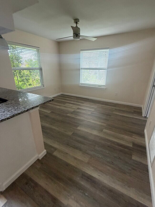 Foto del edificio - 4349 S Atlantic Ave