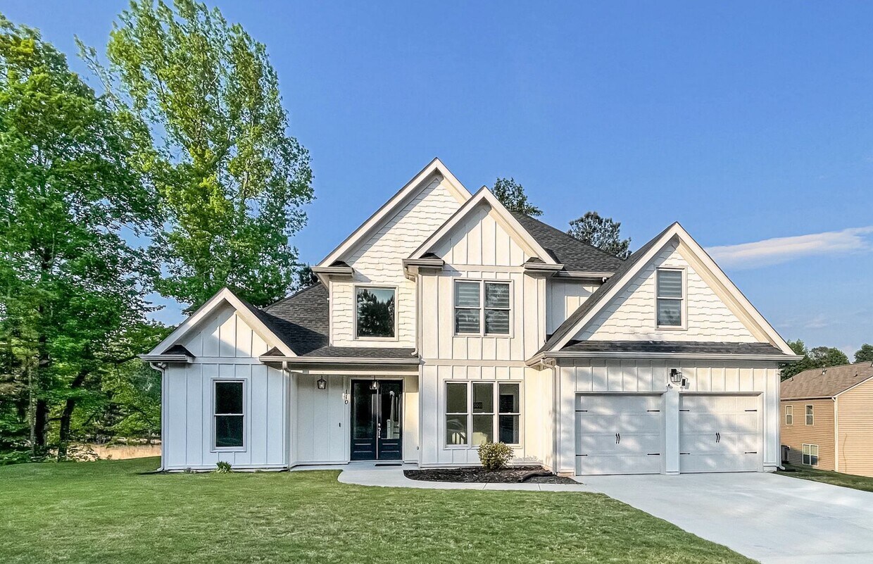Primary Photo - Newer Construction Farmhouse Style Home!
