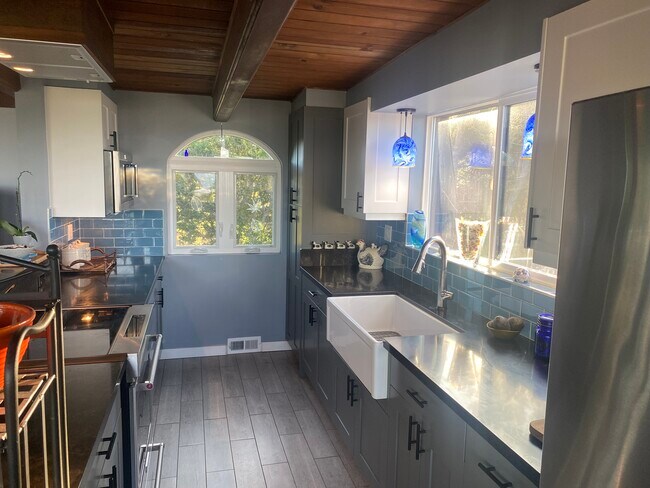 Cocina - 14300 Hanson Cir