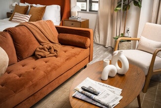 Building Photo - 371 Pacific St