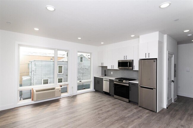 Foto del edificio - 396 Summit Ave