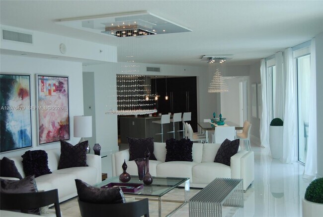 Foto del edificio - 200 Sunny Isles Blvd