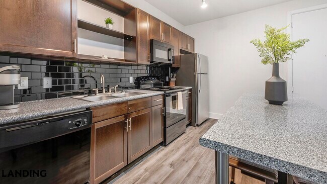 Foto del edificio - 810 W St Johns Ave