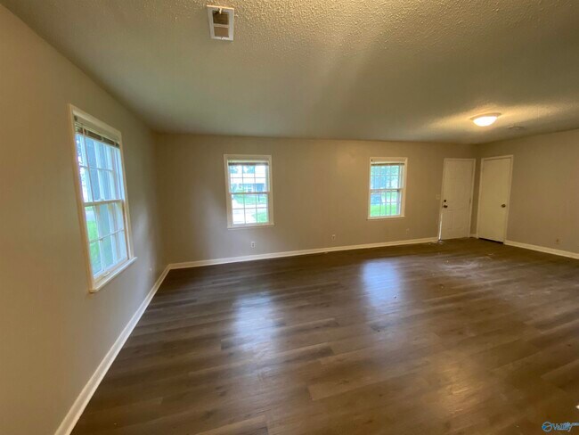 Foto del edificio - 4406 Gazette Dr SW