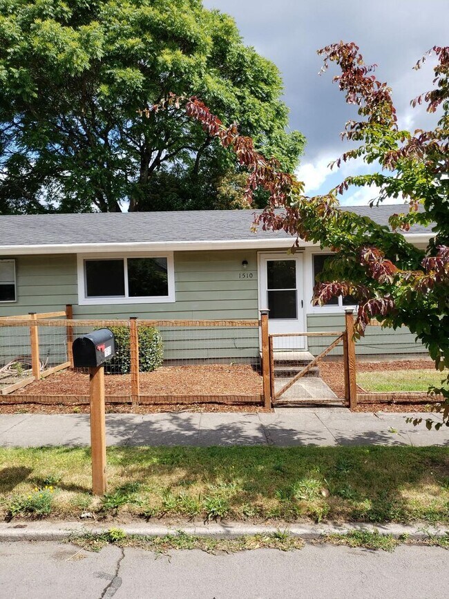 Building Photo - T&amp;D Investments 2