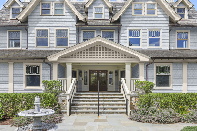 Foto del edificio - 165 Shore Rd