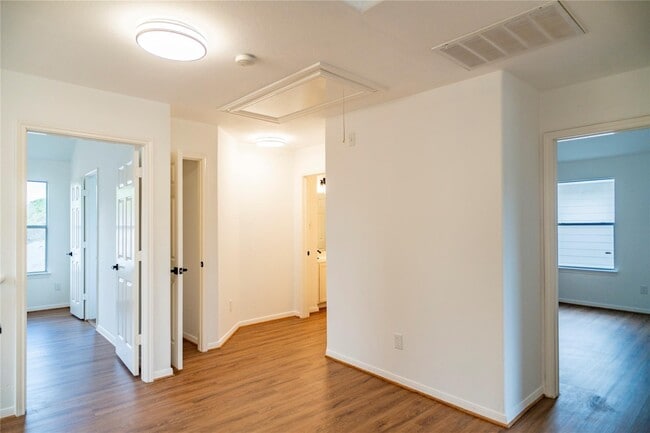Building Photo - 16327 Woma Ct