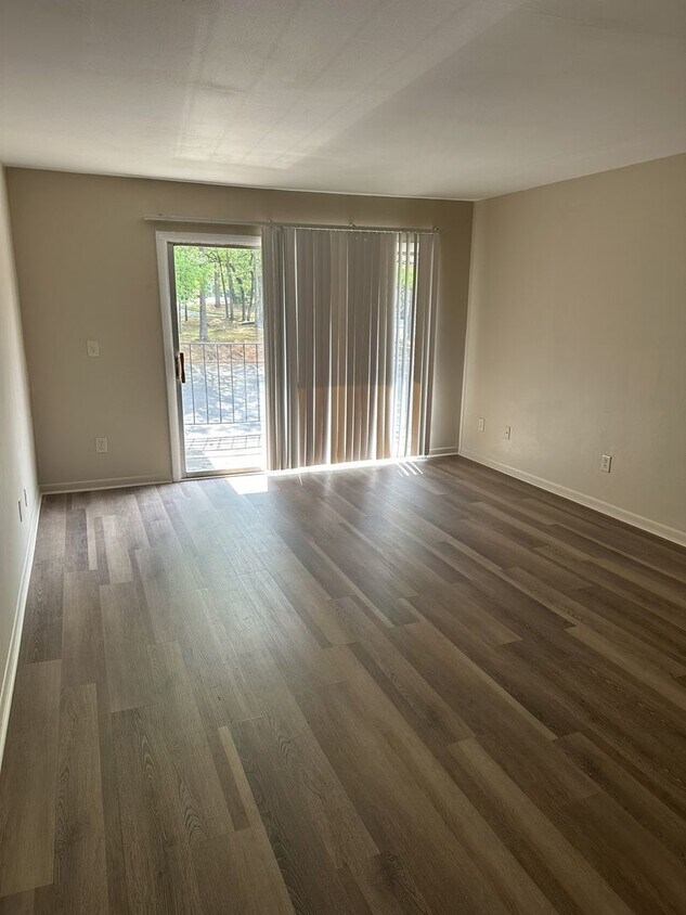 Primary Photo - Available-Newly renovated 1 bedroom Apartment