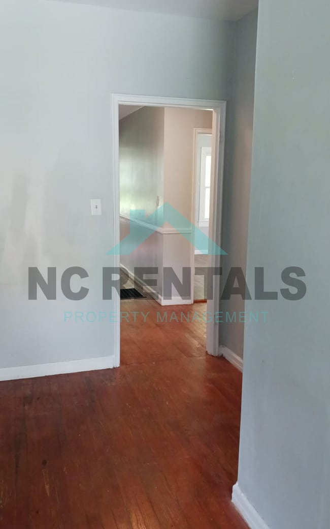 Foto del edificio - 1410 Maple St