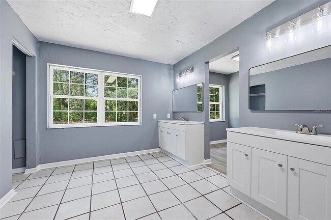 Foto del edificio - 9350 NW 114 St