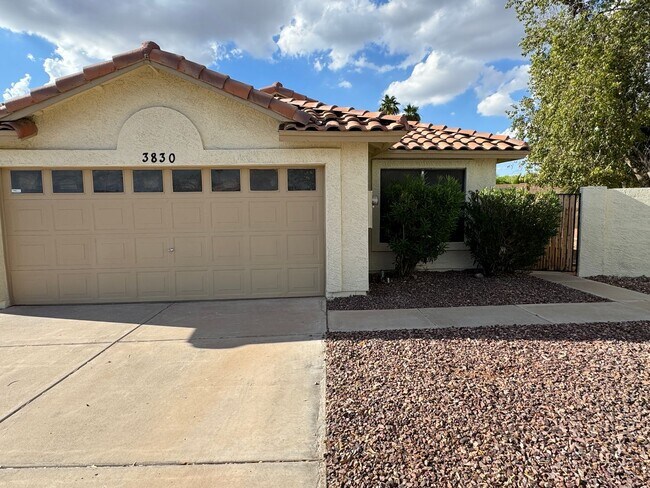 Building Photo - Remodeled 3 Bedroom/2 Bath Single Level Ho...