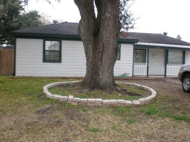 Primary Photo - 3859 Gramercy St