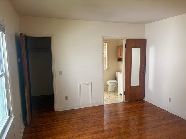 Building Photo - 214 W Filbert St