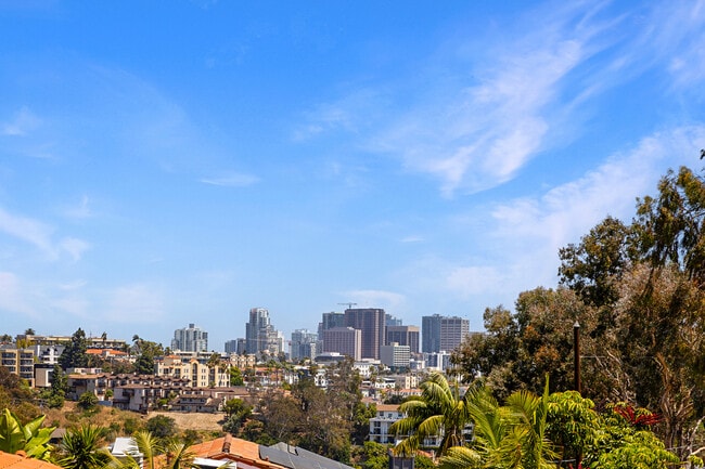 View - 2915 Union St