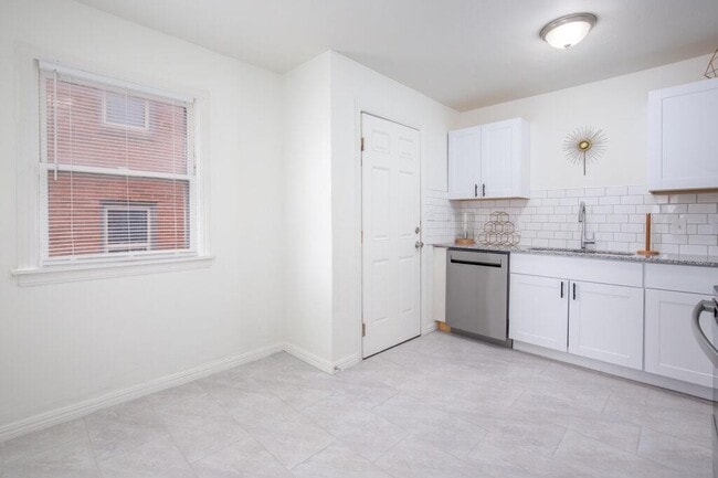 Foto del edificio - 4602 N Classen Blvd